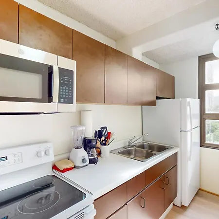 Waikiki Banyan 613 Apartment Honolulu Exterior photo