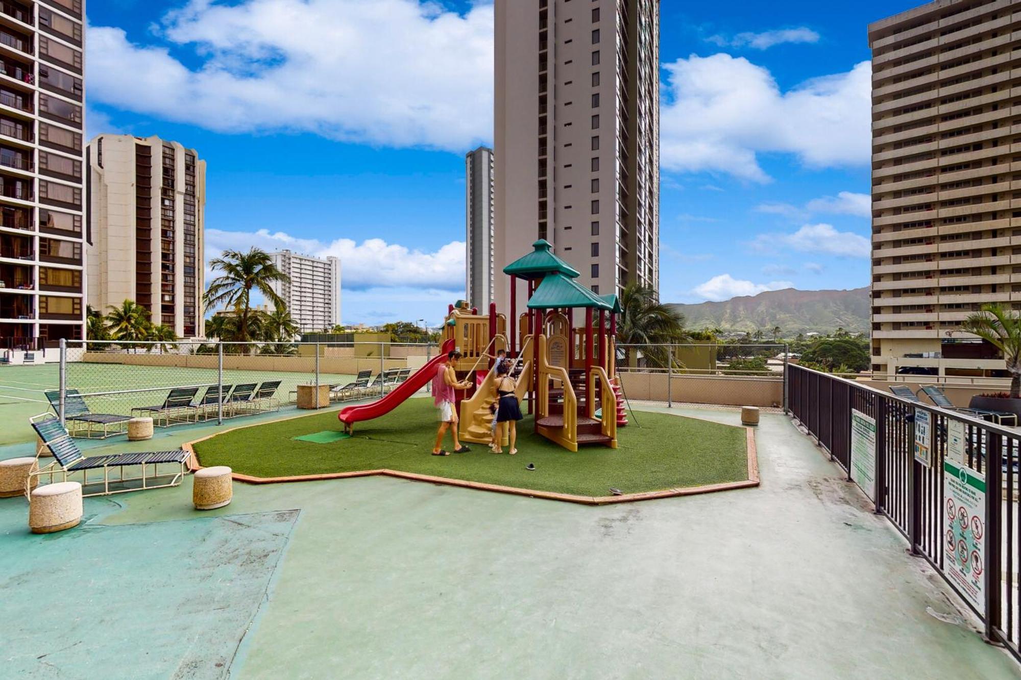 Apartment Waikiki Banyan 613 *